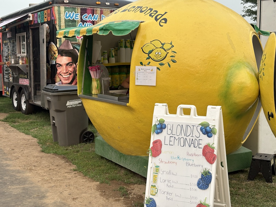 Blondi's Lemonade
